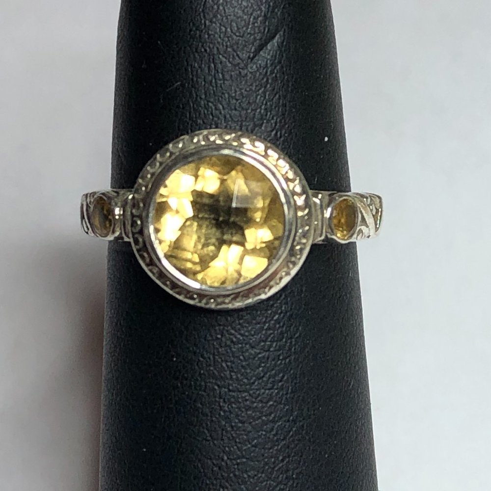 Sterling Silver Ring with Citrine Gemstones Sz 9